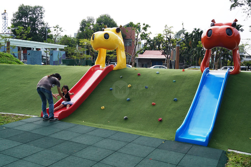 草皮達人[Masturf]-屏東里港運動公園-滑草區